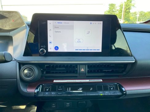Used 2023 Toyota Prius Prime FWD image 15
