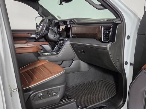 Used 2025 GMC Sierra 2500 Denali Ultimate AWD/4WD image 29