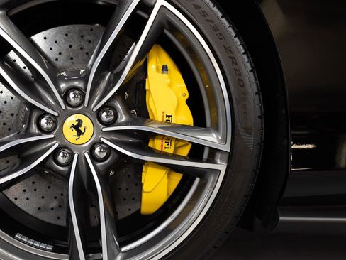 Certified 2022 Ferrari Roma RWD image 12