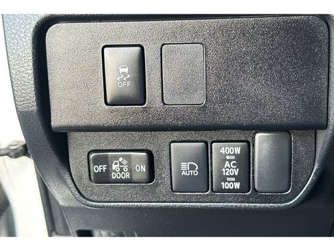 Used 2023 Toyota Tacoma TRD Off-Road AWD/4WD image 29