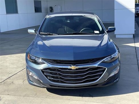 Used 2024 Chevrolet Malibu LT image 3