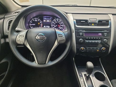 Used 2014 Nissan Altima 2.5 S FWD image 22