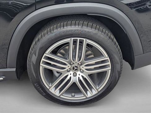New 2026 Mercedes-Benz GLS 450 4MATIC image 9