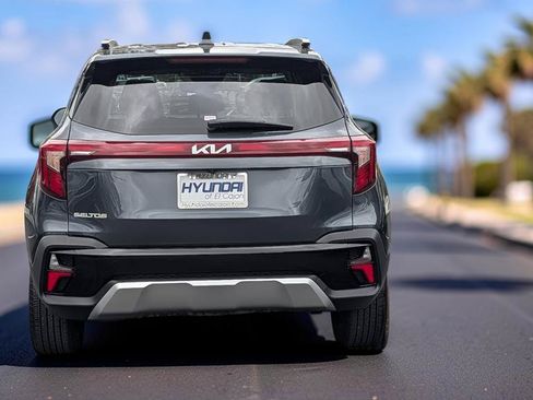 Used 2025 Kia Seltos S FWD image 6