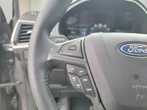 Used 2022 Ford Edge SEL w/ Sport Appearance Package image 16