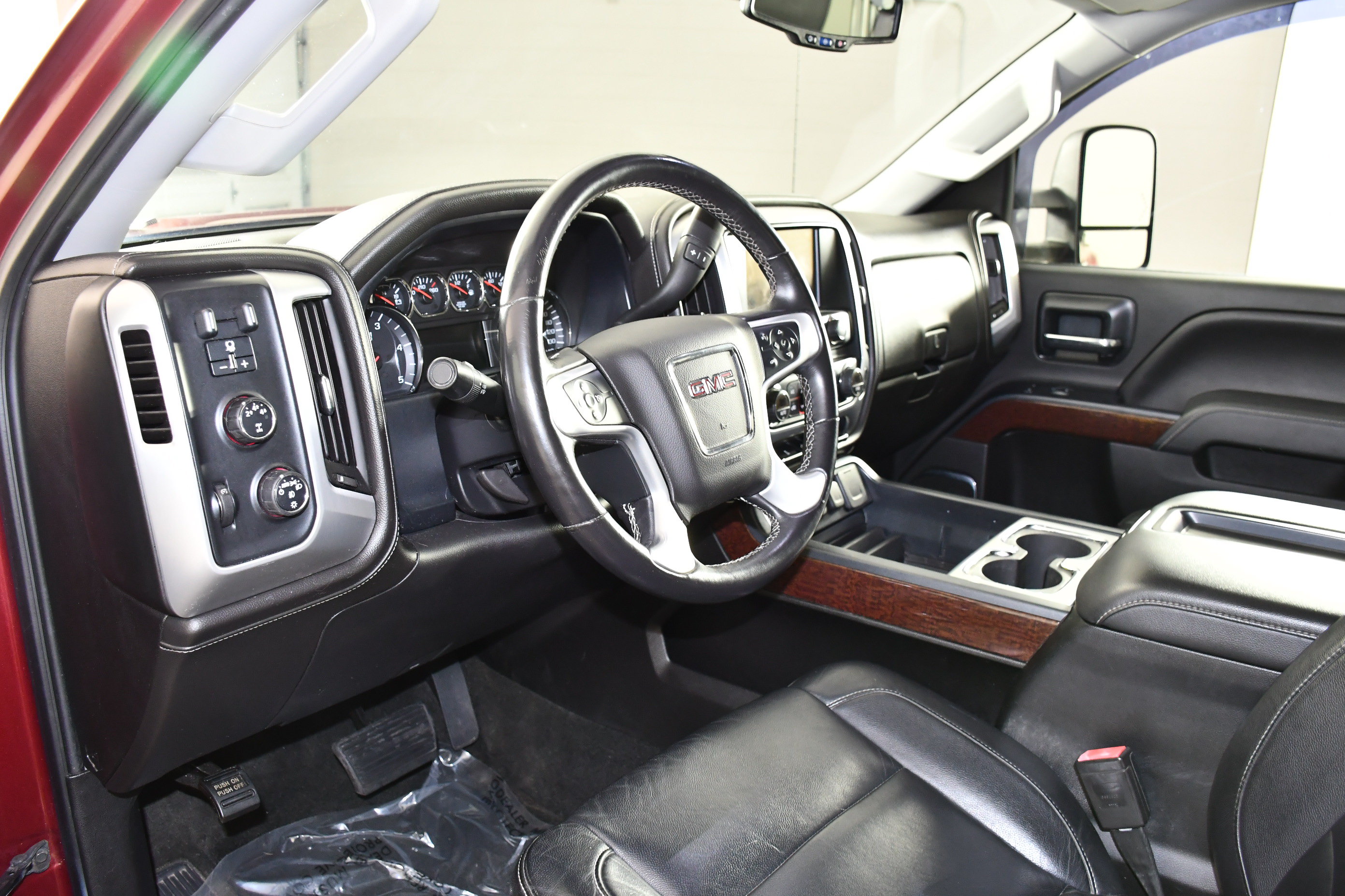 Used 2015 GMC Sierra 3500 SLT AWD/4WD image 2
