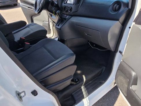 Used 2018 Nissan NV200 SV w/ Navigation Package FWD image 29