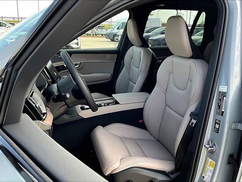 New 2026 Volvo XC90 B6 Ultra w/ Protection Package Premier image 23