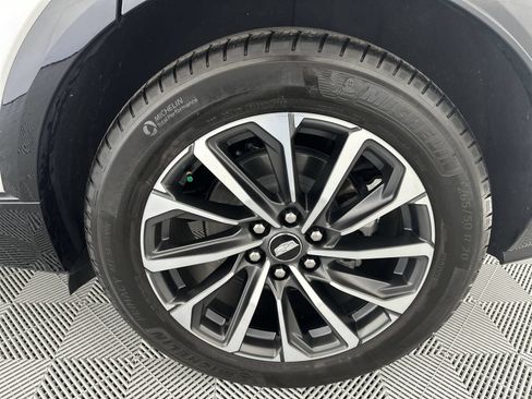 Used 2024 Cadillac Lyriq Sport RWD image 10