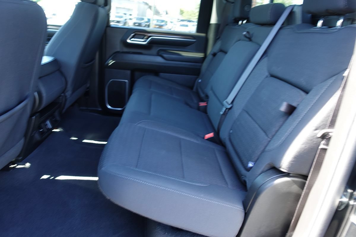Used 2024 Chevrolet Silverado 2500 LT w/ Midnight Edition AWD/4WD image 24