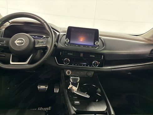 Used 2023 Nissan Rogue SL image 24