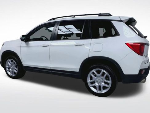 Used 2025 Honda Passport EX-L image 6