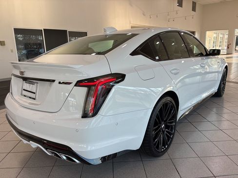 Used 2025 Cadillac CT5 V w/ Platinum Package image 18