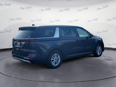 Used 2024 Kia Carnival LX FWD image 5