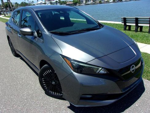 Used 2023 Nissan Leaf SV Plus FWD image 7