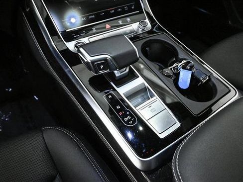 Certified 2025 Audi Q7 3.0T Premium Plus w/ Premium Plus Package image 12