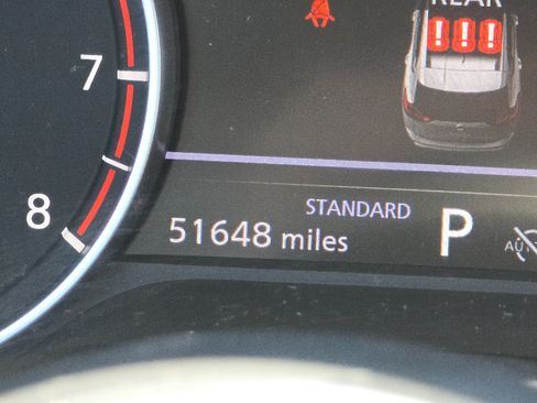 Used 2024 Nissan Rogue SV FWD image 25