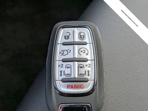 New 2026 Chrysler Pacifica Select FWD image 29