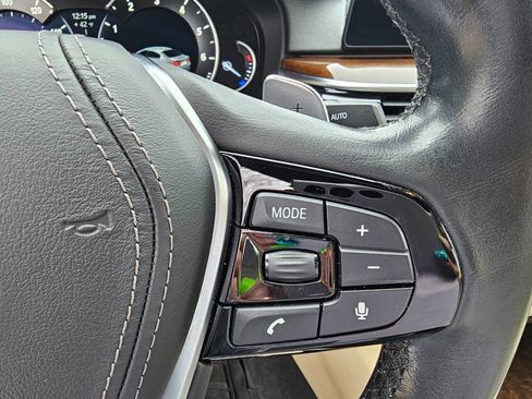 Used 2018 BMW 530i xDrive image 20