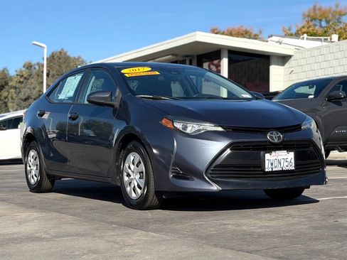 Used 2017 Toyota Corolla L image 4