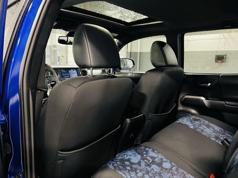 Used 2023 Toyota Tacoma Limited image 26