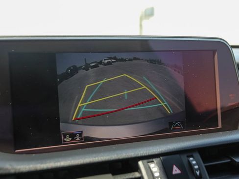 Used 2020 Lexus ES 300h w/ Premium Package FWD image 23