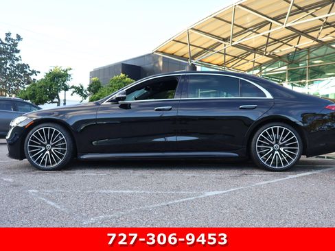 Certified 2022 Mercedes-Benz S 500 4MATIC image 6