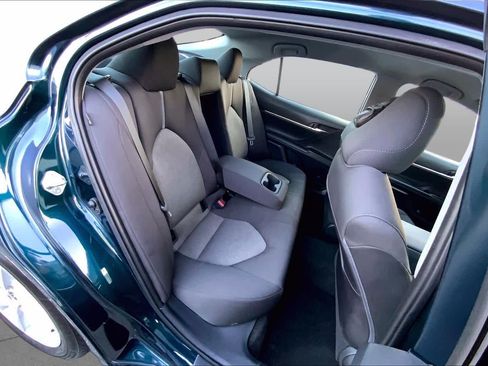 Used 2021 Toyota Camry LE FWD image 17