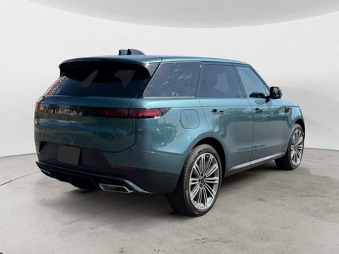 New 2026 Land Rover Range Rover Sport SE AWD/4WD image 4