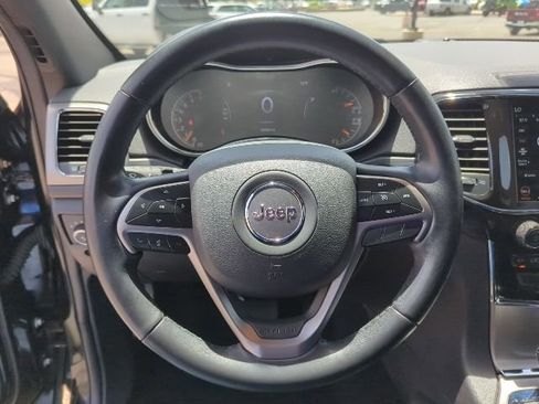 Used 2021 Jeep Grand Cherokee Laredo X AWD/4WD image 13