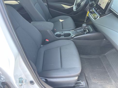 Used 2026 Toyota Corolla LE FWD image 19