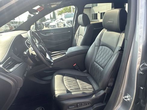 Certified 2023 Buick Enclave Avenir w/ Avenir Technology Package image 21