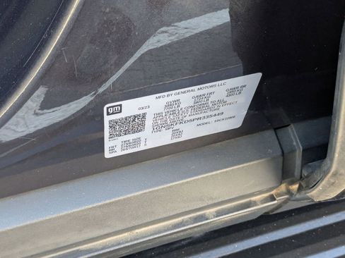 Used 2023 Chevrolet Suburban Premier image 37