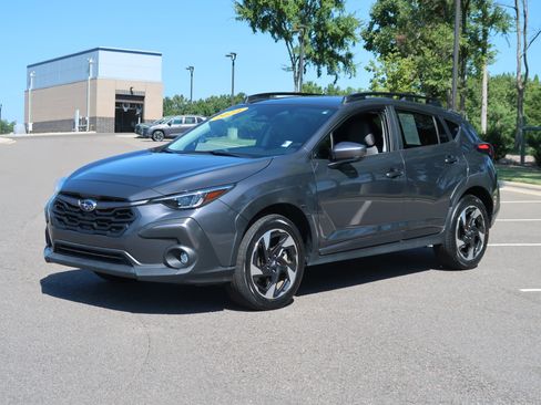 Used 2024 Subaru Crosstrek 2.5i Limited w/ Crosstrek Mirror Package AWD/4WD image 3