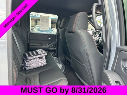 Used 2025 Nissan Frontier PRO-4X AWD/4WD image 30