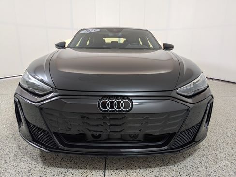 Used 2025 Audi S e-tron GT Premium Plus w/ 21" Wheel Package AWD/4WD image 2
