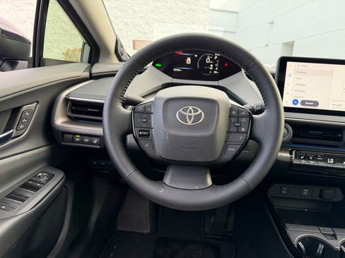 Used 2024 Toyota Prius Limited w/ Limited Premium Package image 8