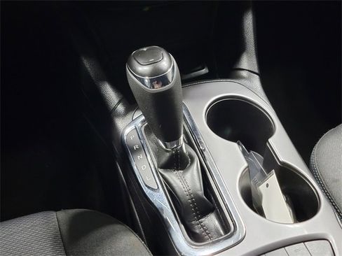 Used 2019 Chevrolet Cruze LT w/ Convenience Package image 21