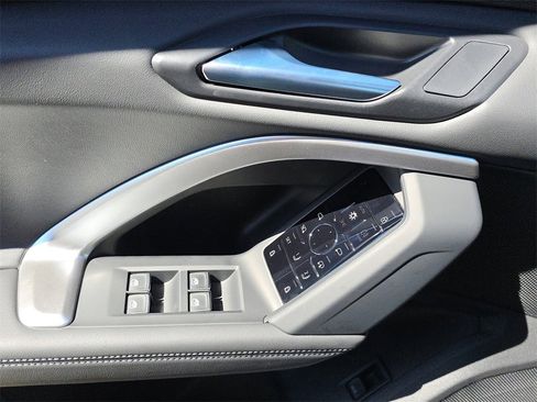 New 2025 Audi Q5 Premium image 16