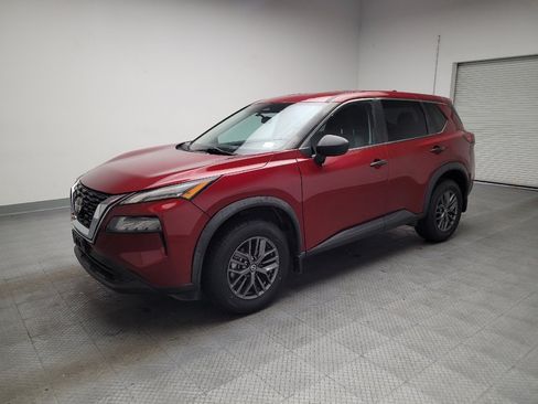 Used 2021 Nissan Rogue S FWD image 2