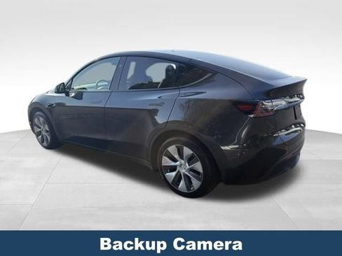 Used 2024 Tesla Model Y Long Range AWD/4WD image 7