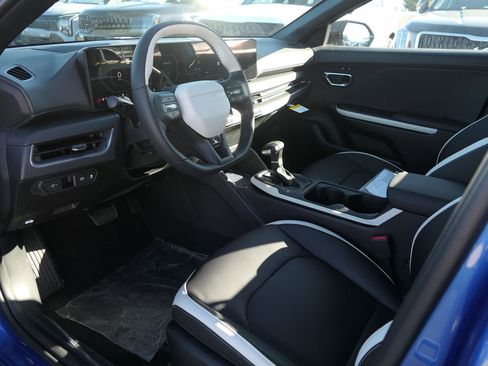 New 2025 Kia K4 GT-Line w/ GT-Line Premium Package FWD image 8