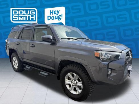Used 2020 Toyota 4Runner SR5 w/ Wilderness Package AWD/4WD image 6