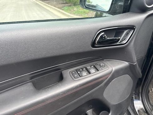 Used 2023 Dodge Durango GT AWD/4WD image 9