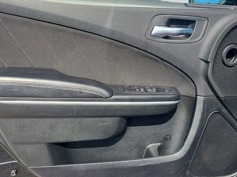 Used 2023 Dodge Charger SXT RWD image 19
