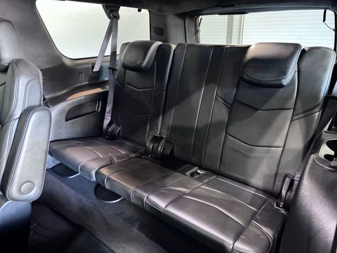 Used 2017 Cadillac Escalade ESV Platinum image 12