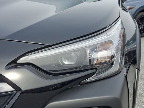 Certified 2025 Subaru Outback Limited image 9