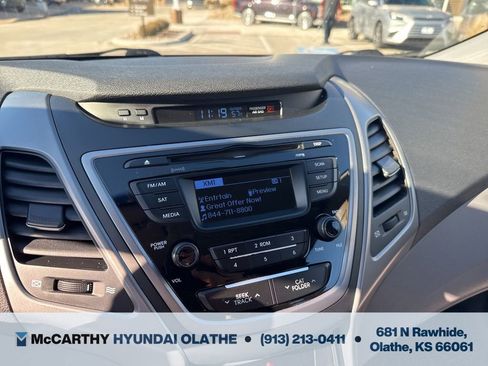 Used 2014 Hyundai Elantra SE image 6