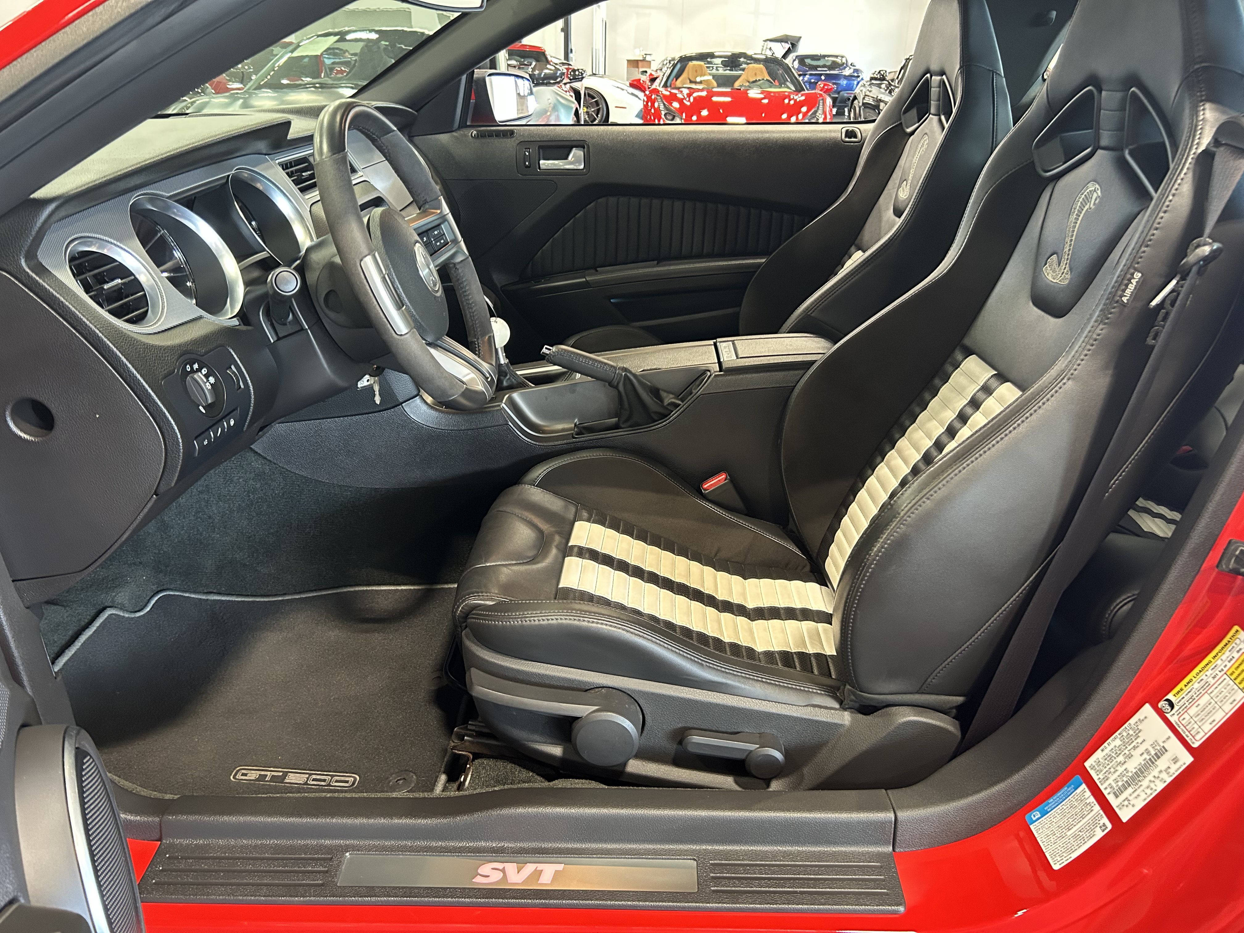 Used 2014 Ford Mustang Shelby GT500 w/ Equipment Group 821A RWD image 9