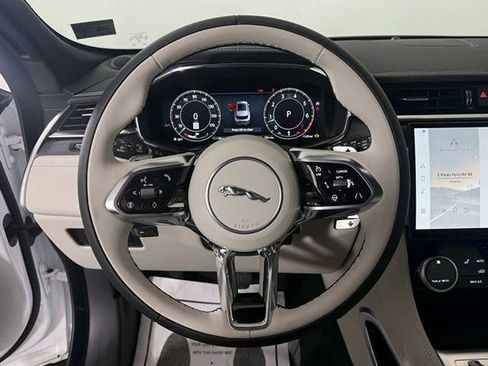 New 2026 Jaguar F-PACE R-Dynamic S image 39